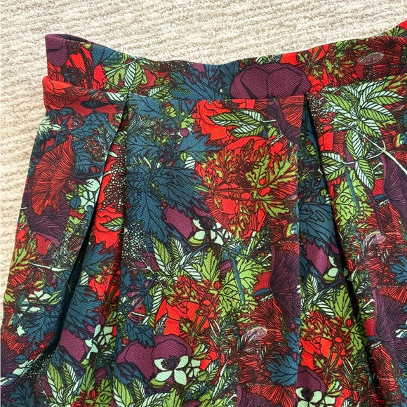 NWT Lularoe Madison Skirt Size 3XL Elastic Waist Dark Floral Print Pocket A-Line - Picture 4 of 10